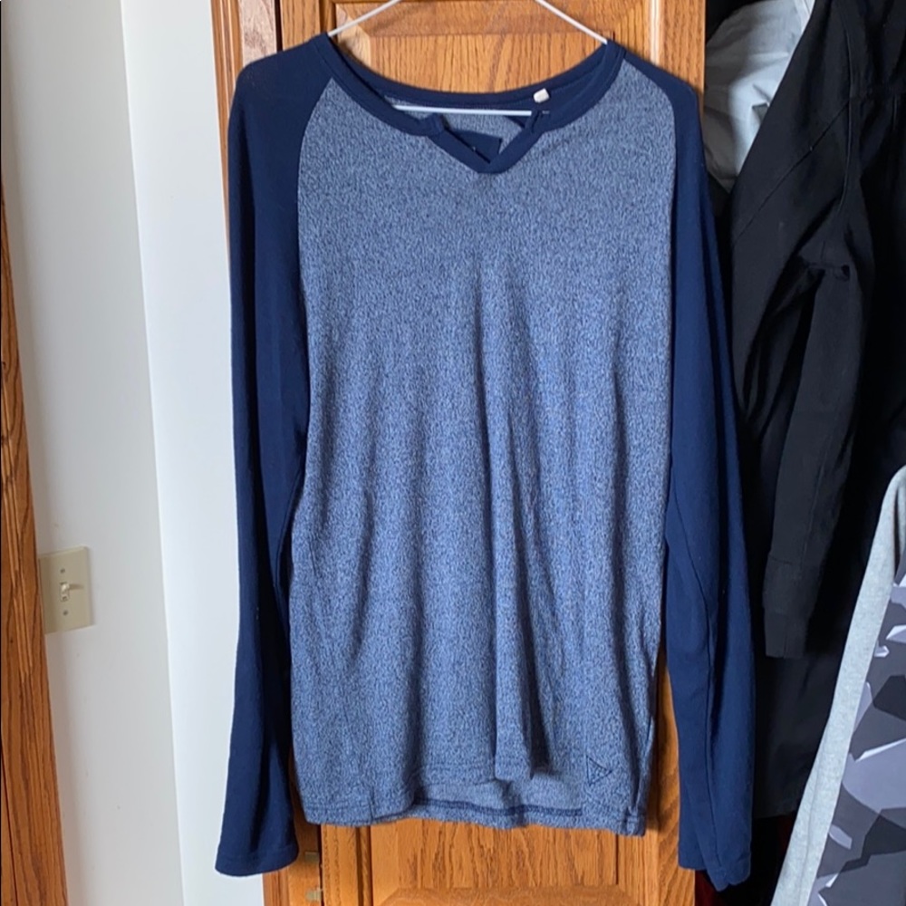 Guess crew Neck shirt